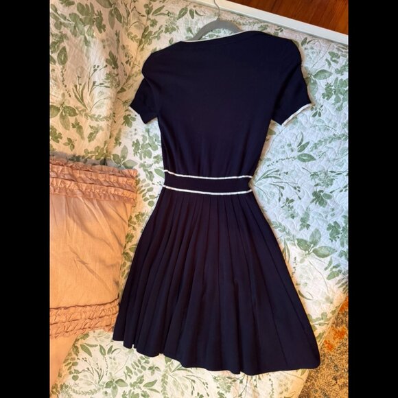 DRAPER JAMES Navy & White Sweater Dress – S ✨ - Picture 3 of 4